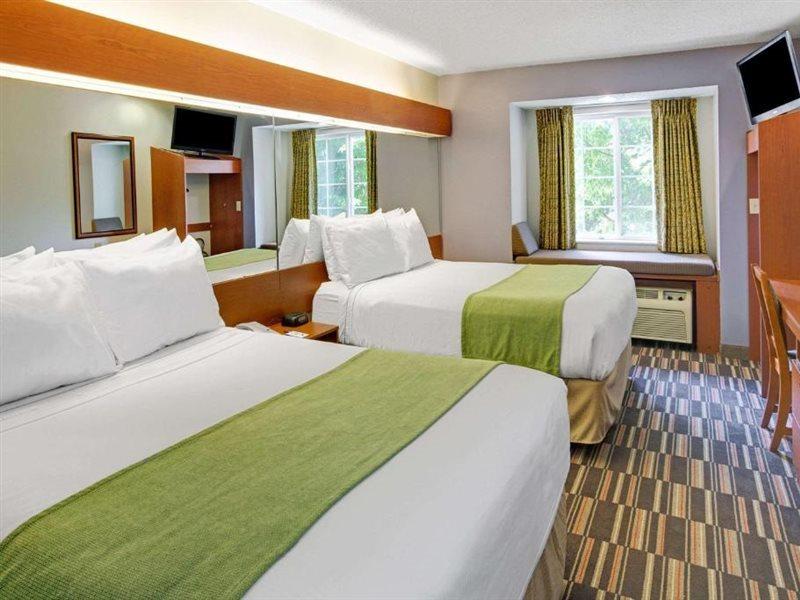 Microtel Inn & Suites By Wyndham Cherokee Kültér fotó